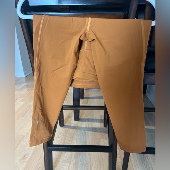 Swift speed high-rise crop 21 - Size 4 - Picture 2 of 9